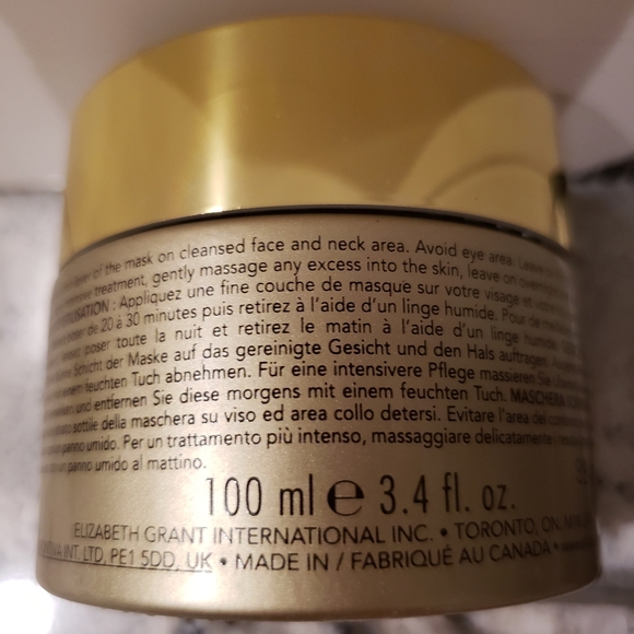 Elizabeth Grant overnight sleep mask set. - Picture 2 of 4